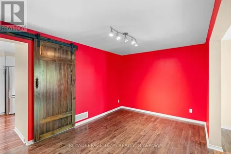 8 Mannington Court Ottawa ON K2J 4A1