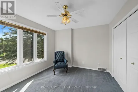 7009 Quinnfield Way Ottawa ON K4P 1B7