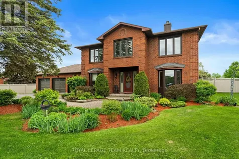 7009 Quinnfield Way Ottawa ON K4P 1B7