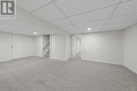7009 Quinnfield Way Ottawa ON K4P 1B7