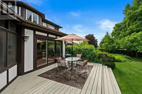 7009 Quinnfield Way Ottawa ON K4P 1B7