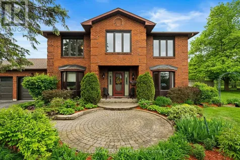 7009 Quinnfield Way Ottawa ON K4P 1B7