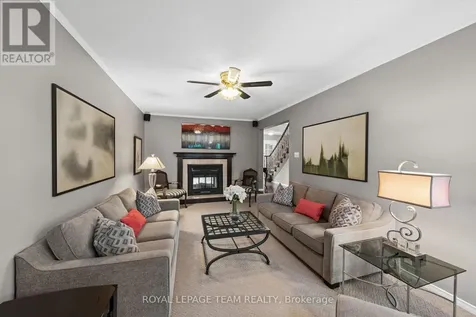 7009 Quinnfield Way Ottawa ON K4P 1B7