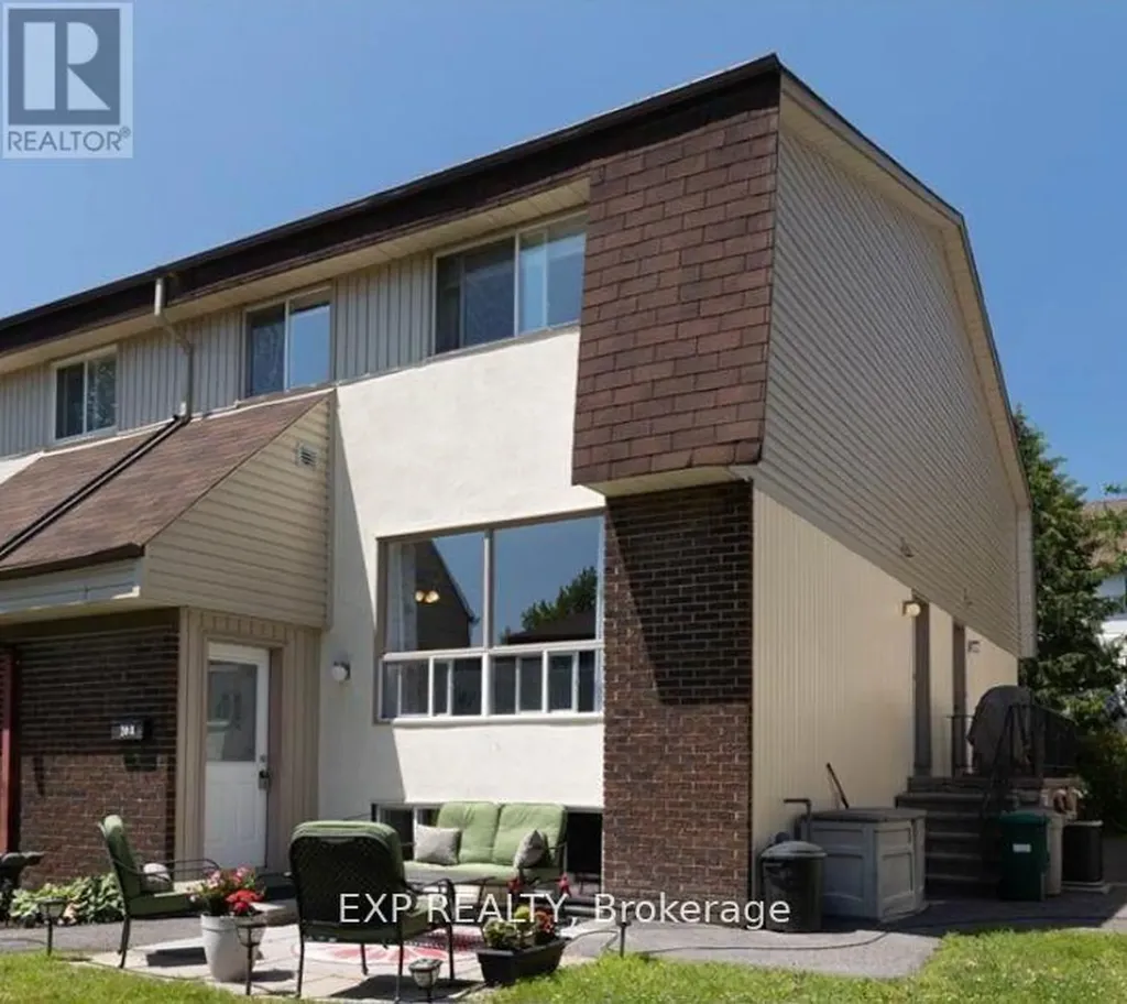 20 Sonnet Crescent Ottawa ON K2H 8W7