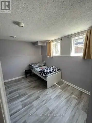 20 Sonnet Crescent Ottawa ON K2H 8W7