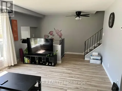 20 Sonnet Crescent Ottawa ON K2H 8W7