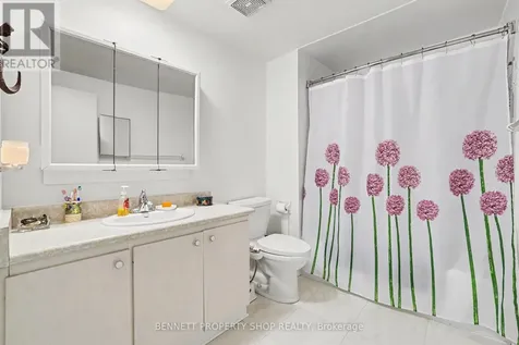3205 Uplands Drive Ottawa ON K1V 9T4