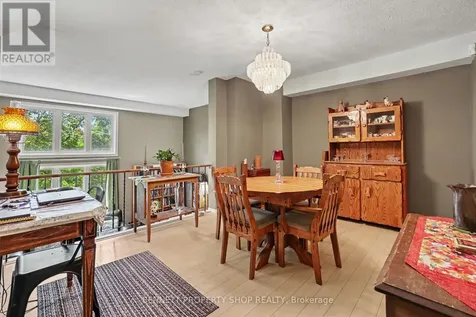 3205 Uplands Drive Ottawa ON K1V 9T4