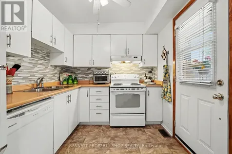 3205 Uplands Drive Ottawa ON K1V 9T4
