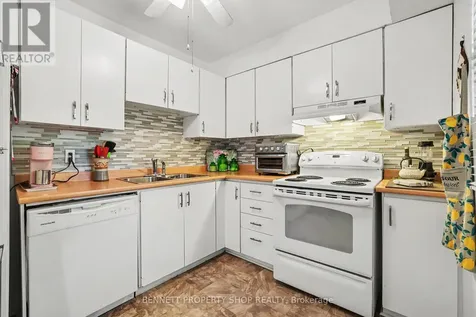 3205 Uplands Drive Ottawa ON K1V 9T4