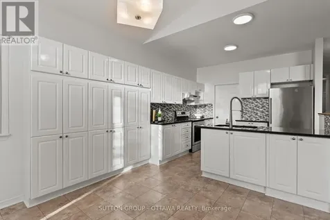 4105 Wolfe Point Way Ottawa ON K1V 1P3