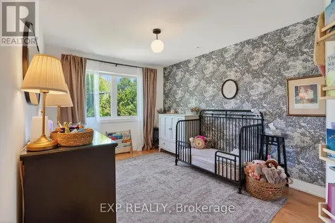 215 Columbus Avenue Ottawa ON K1K 1P7