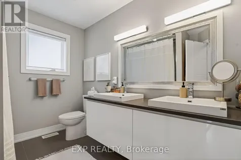 215 Columbus Avenue Ottawa ON K1K 1P7