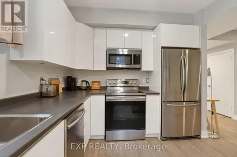 215 Columbus Avenue Ottawa ON K1K 1P7