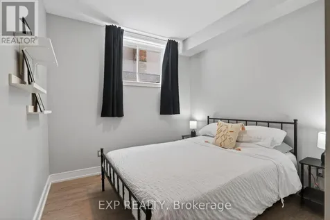 215 Columbus Avenue Ottawa ON K1K 1P7