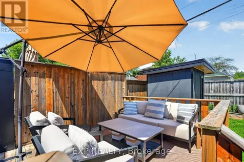 215 Columbus Avenue Ottawa ON K1K 1P7