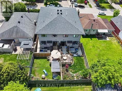 215 Columbus Avenue Ottawa ON K1K 1P7