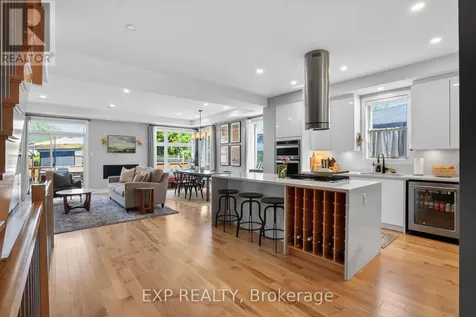 215 Columbus Avenue Ottawa ON K1K 1P7