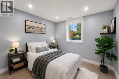 86 Carlyle Drive Kitchener ON N2P 1P5