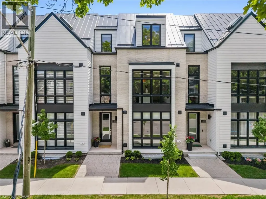 2280 Sovereign Street Oakville ON L6L 0H9