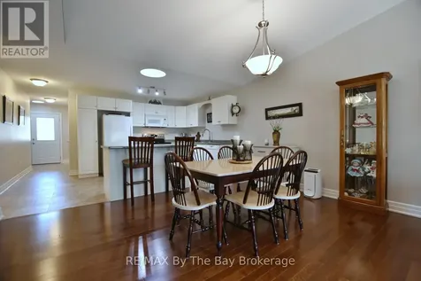 3 Garden Grove Crescent Wasaga Beach ON L9Z 0E6