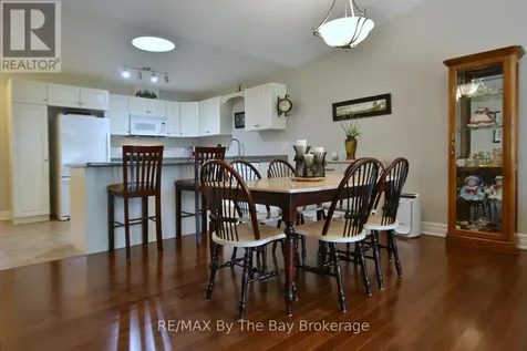 3 Garden Grove Crescent Wasaga Beach ON L9Z 0E6