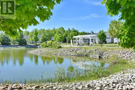 3 Garden Grove Crescent Wasaga Beach ON L9Z 0E6