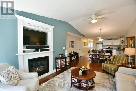 3 Garden Grove Crescent Wasaga Beach ON L9Z 0E6