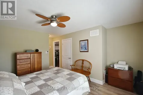 3 Garden Grove Crescent Wasaga Beach ON L9Z 0E6