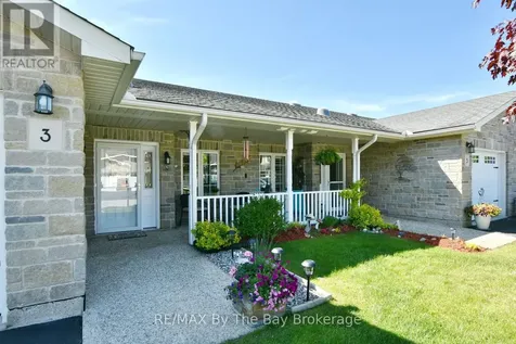 3 Garden Grove Crescent Wasaga Beach ON L9Z 0E6