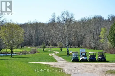 3 Garden Grove Crescent Wasaga Beach ON L9Z 0E6