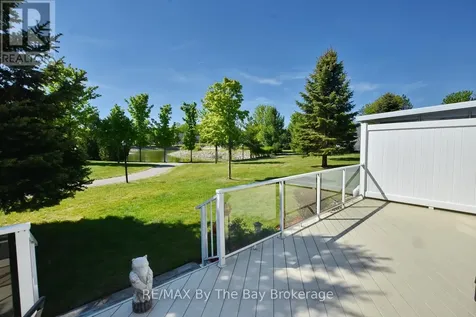 3 Garden Grove Crescent Wasaga Beach ON L9Z 0E6