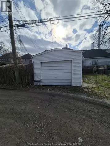 238 Belleview Avenue Windsor ON N8Y 2V9