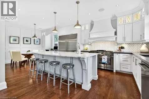 2470 Applewood Drive Oakville ON L6L 1V9