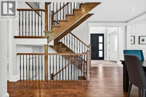 2470 Applewood Drive Oakville ON L6L 1V9