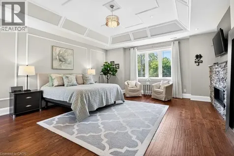 2470 Applewood Drive Oakville ON L6L 1V9
