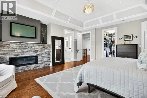 2470 Applewood Drive Oakville ON L6L 1V9