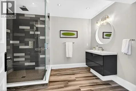 2470 Applewood Drive Oakville ON L6L 1V9