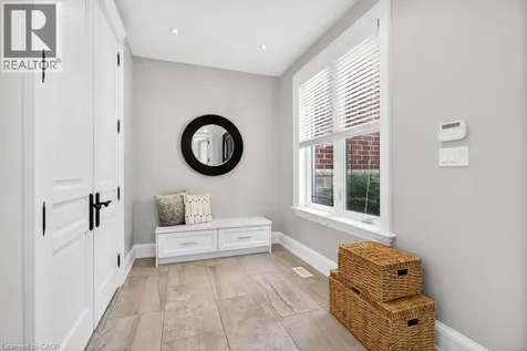 2470 Applewood Drive Oakville ON L6L 1V9