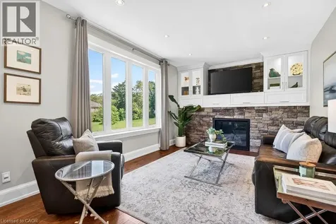 2470 Applewood Drive Oakville ON L6L 1V9