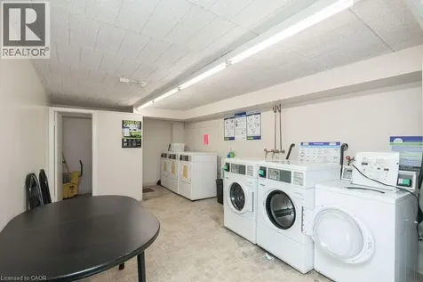 71 Vanier Drive Kitchener ON N2C 1J4