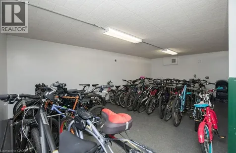 71 Vanier Drive Kitchener ON N2C 1J4
