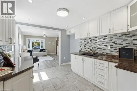53 Dalhousie Avenue Hamilton ON L8L 3J4