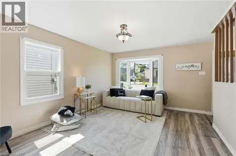 53 Dalhousie Avenue Hamilton ON L8L 3J4