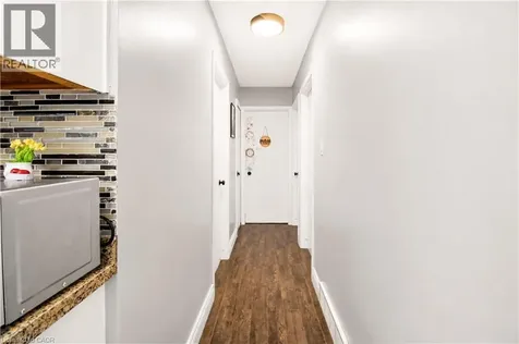 103 Mcanulty Boulevard Hamilton ON L8H 3H3