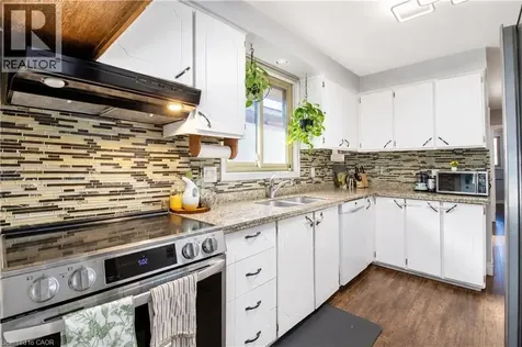 103 Mcanulty Boulevard Hamilton ON L8H 3H3