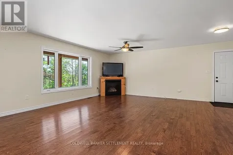 15 Redpath Lane Rideau Lakes ON K0G 1E0