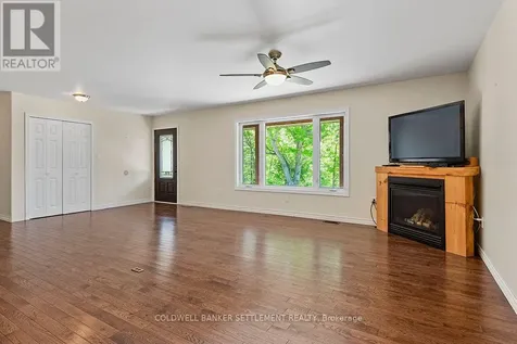 15 Redpath Lane Rideau Lakes ON K0G 1E0