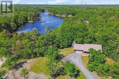 15 Redpath Lane Rideau Lakes ON K0G 1E0