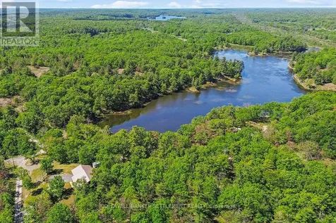15 Redpath Lane Rideau Lakes ON K0G 1E0